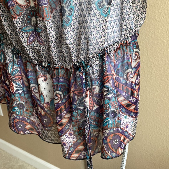 Guess sheer tunic cold shoulder - Picture 4 of 6